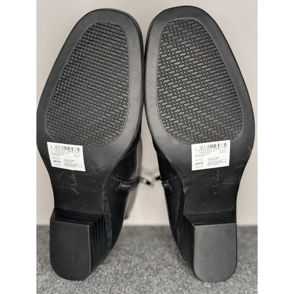 Clarks Collection Women's Danyelle Skip Block Heel Booties Black Size‎ 8 W Wide